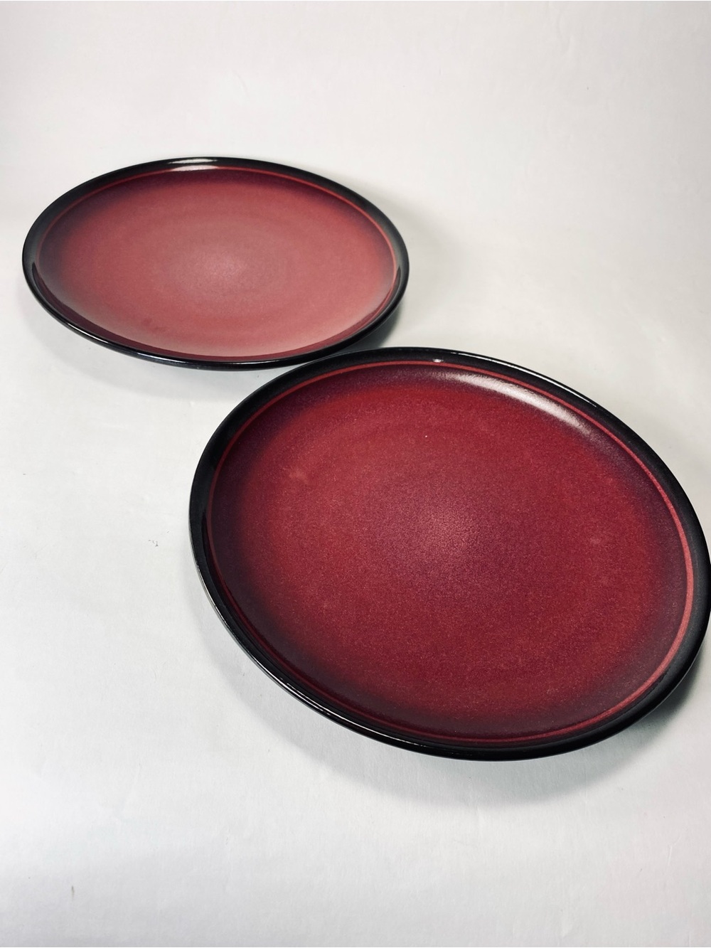 2x Heath Ceramics  Raspberry Red Glazed 8" Plates Dark Rim ***RARE**